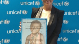 Agnieszka Radwańska nową Ambasador Dobrej Woli UNICEF LIFESTYLE, Gwiazdy - Dziś do grona Ambasadorów Dobrej Woli UNICEF dołączyła Agnieszka Radwańska, najbardziej utytułowana polska tenisistka. W ramach współpracy z organizacją będzie wykorzystywała swoją rozpoznawalność do niesienia pomocy dzieciom z krajów rozwijających się.