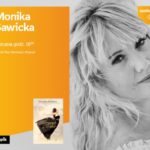 Monika Sawicka z książką „Kolorowych snów” w Empiku Plac Wolności